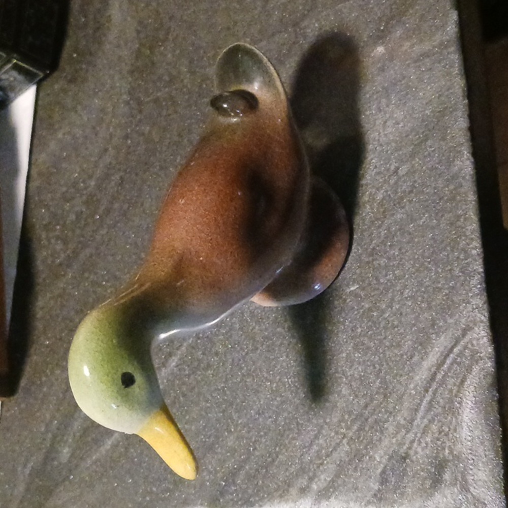 Duck figure